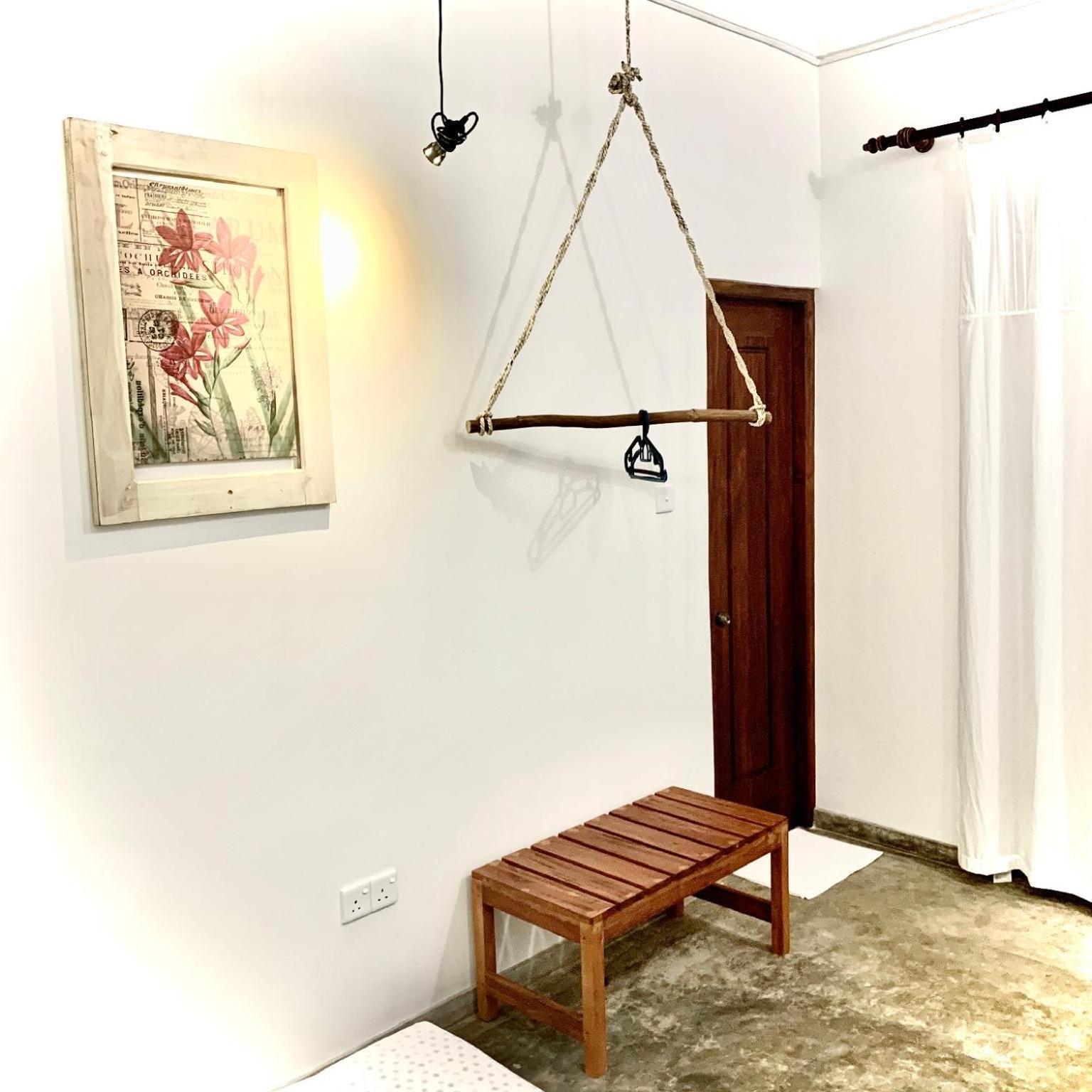 Mirage Beach House At Morava Court ฮิกคาดูวา ภายนอก รูปภาพ