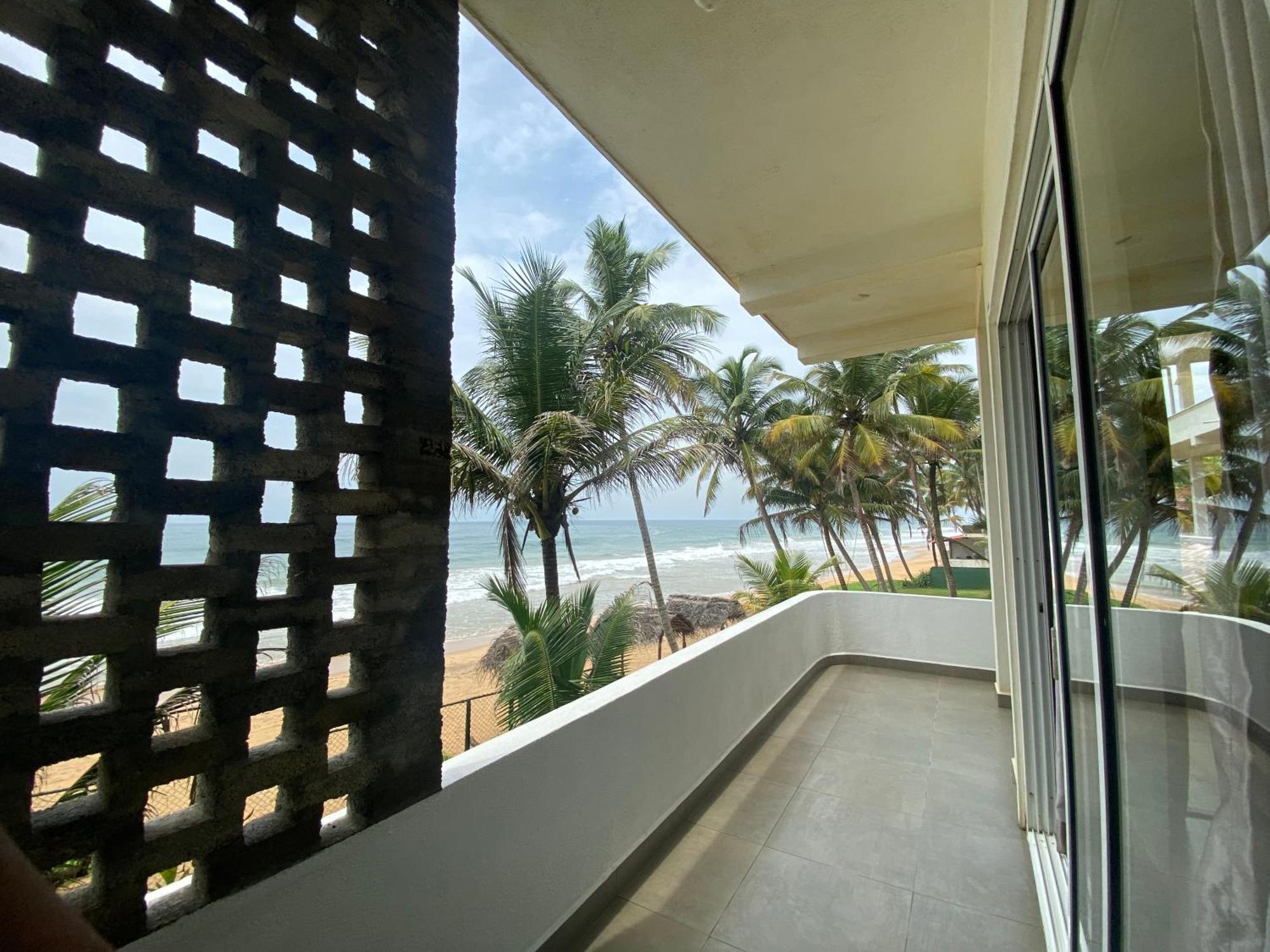 Mirage Beach House At Morava Court ฮิกคาดูวา ภายนอก รูปภาพ