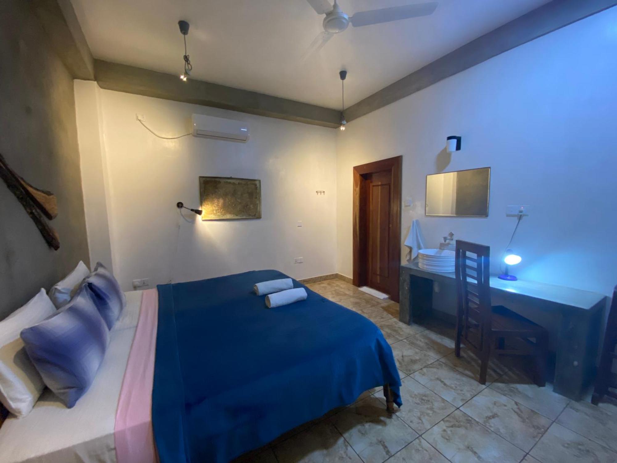 Mirage Beach House At Morava Court ฮิกคาดูวา ภายนอก รูปภาพ